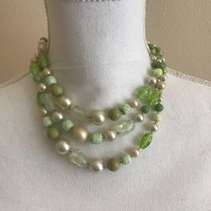 Vintage lucite triple strand necklace green